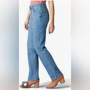 Lee jean Relaxed Fit Straight Leg Instantly Slims Blue Denim Jeans, size…